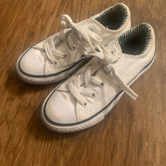 Converse - Picture 2 of 2